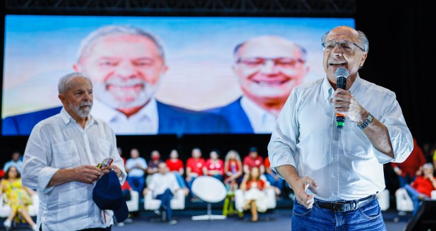 O ex presidente Lula e pré-candidato `a presidência da república, e sue vice Geraldo Alckmin, durante ato público “Juntos por Pernambuco e pelo Brasil”, em Recife (PE), no Classic Hall. 21/07/2022.