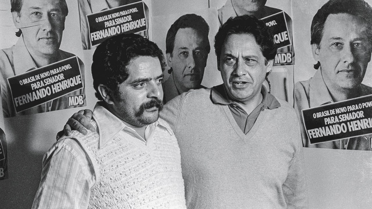 PASSADO COMUM - O petista e o tucano em 1978: de mãos dadas contra o inimigo comum nos estertores da ditadura -