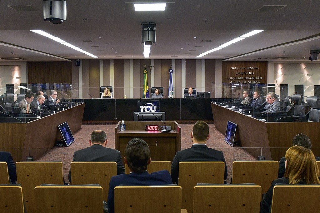 NOVO OLIMPO - Plenário do TCU: o ativismo da Corte acirra o interesse dos políticos e a cobiça dos partidos por cargo -