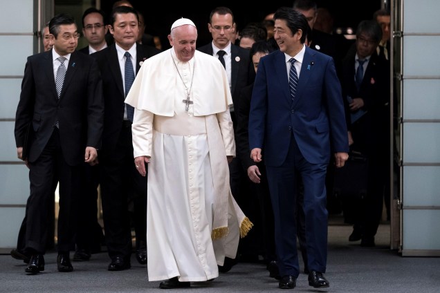 Papa Francisco chega na residência oficial do ex primeiro-ministro do Japão, Shinzo Abe em Tóquio. 25/11/2019.
