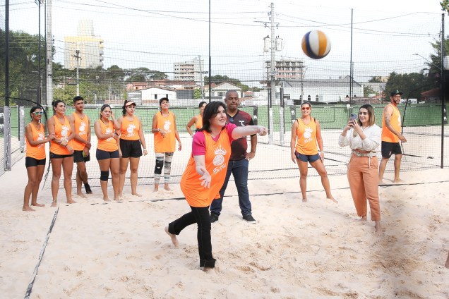 A pré-candidata pelo MDB à Presidência da República Simone Tebet visita o projeto de voleibol da ex-jogadora Tandara, em Osasco. 10/7/2022.