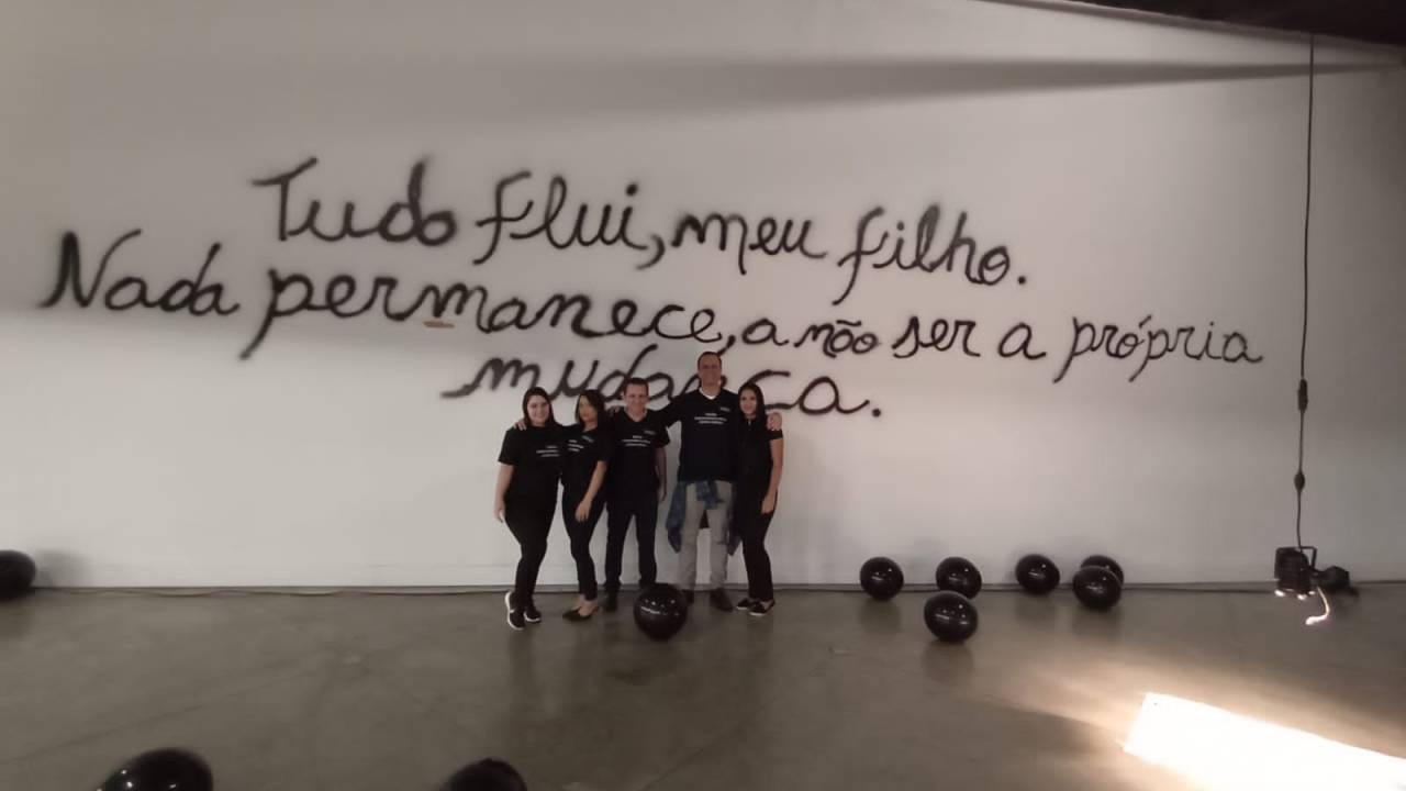 Manifestação marca fechamento do Teatro-D, em São Paulo -