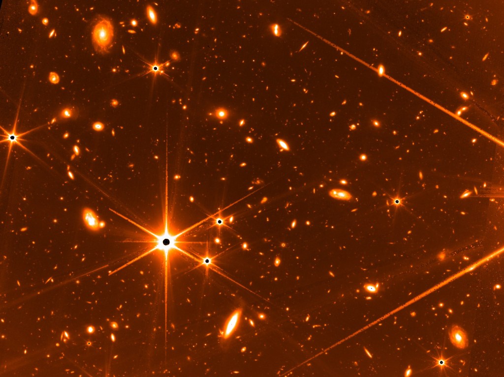 Imagem do espaço registrada pelo Telescópio James Webb divulgada previamente pela Nasa