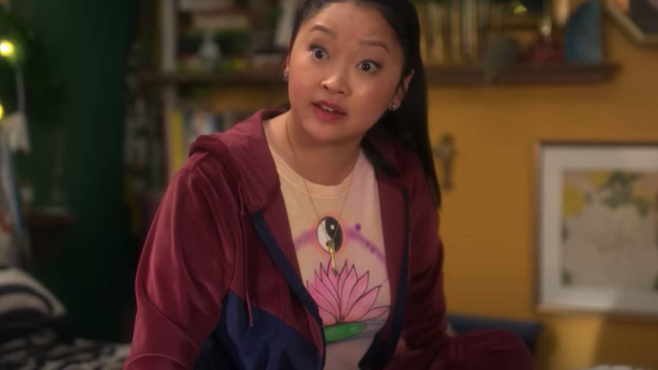 Lana Condor como Erika Vu em 'Boo, Bitch'