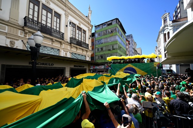 Apoiadores do presidente Jair Bolsonaro durante o lançamento de sua campanha de reeleição, em Juiz de Fora -