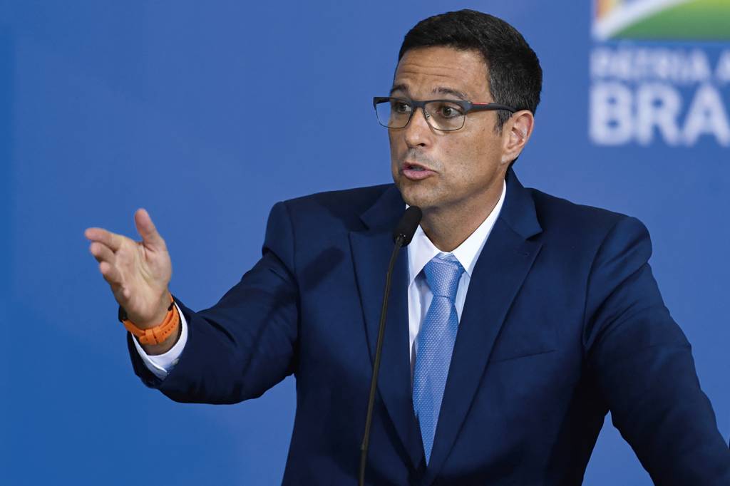 055_AGIF377635.jpg À FRENTE - Campos Neto: o Brasil começou a subir os juros antes dos EUA e da Europa -