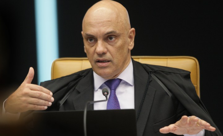 Perfis nas redes apoiam decisão de Moraes, que aprovou a delação