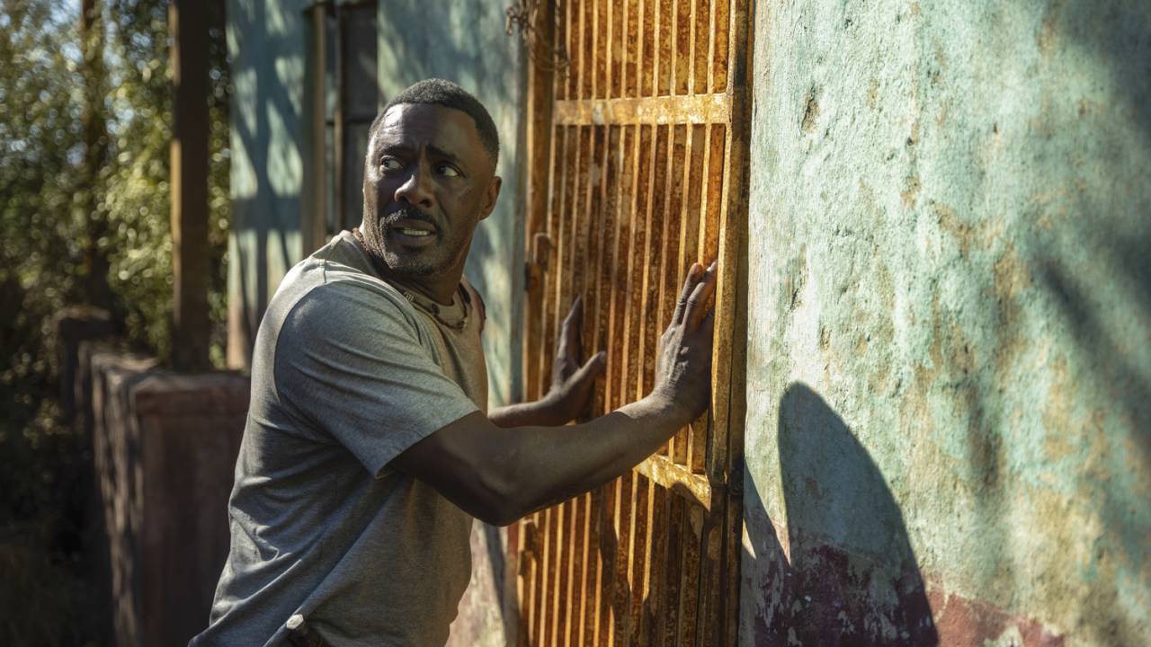 ENCURRALADO - Idris Elba: tensão na savana africana com trama ecológica -