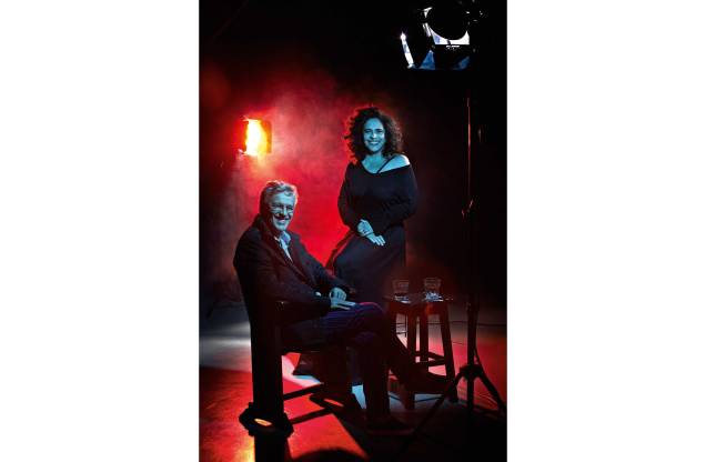 Caetano Veloso e Gal Costa, no CD "Recanto", 2011. Caetano Veloso e Gal Costa, no CD "Recanto", 2011.