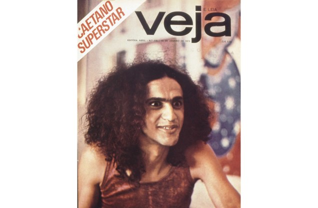 Caetano Veloso na capa da revista Veja, ediçao 176, de 19/01/1972.