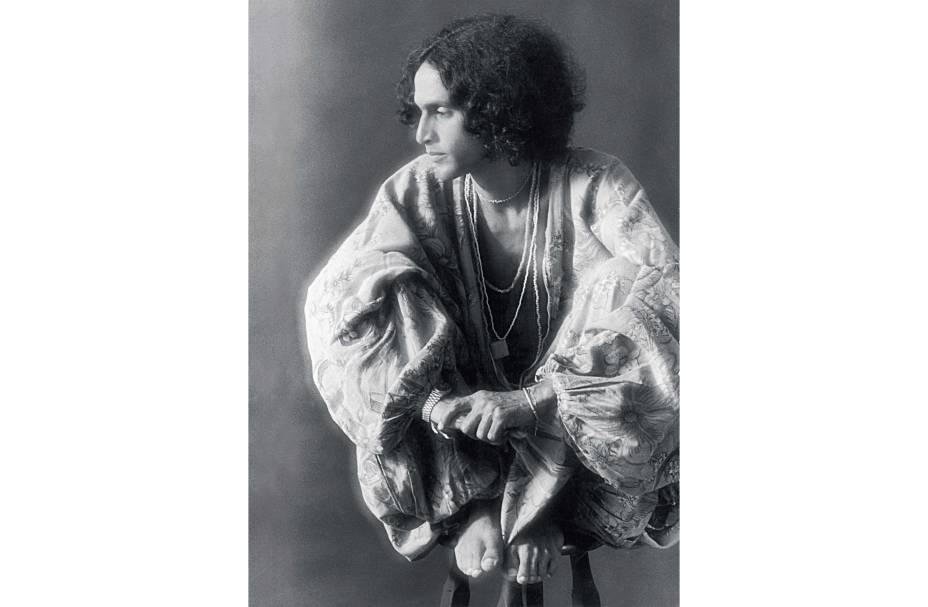 Caetano Veloso, cantor e compositor, anos 60.