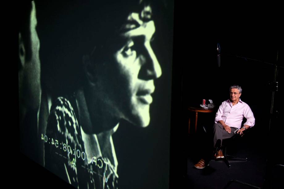 Gravação com Caetano Veloso no Estúdio Locall, São Paulo, para o documentário "Tropicália", 29/09/2010.