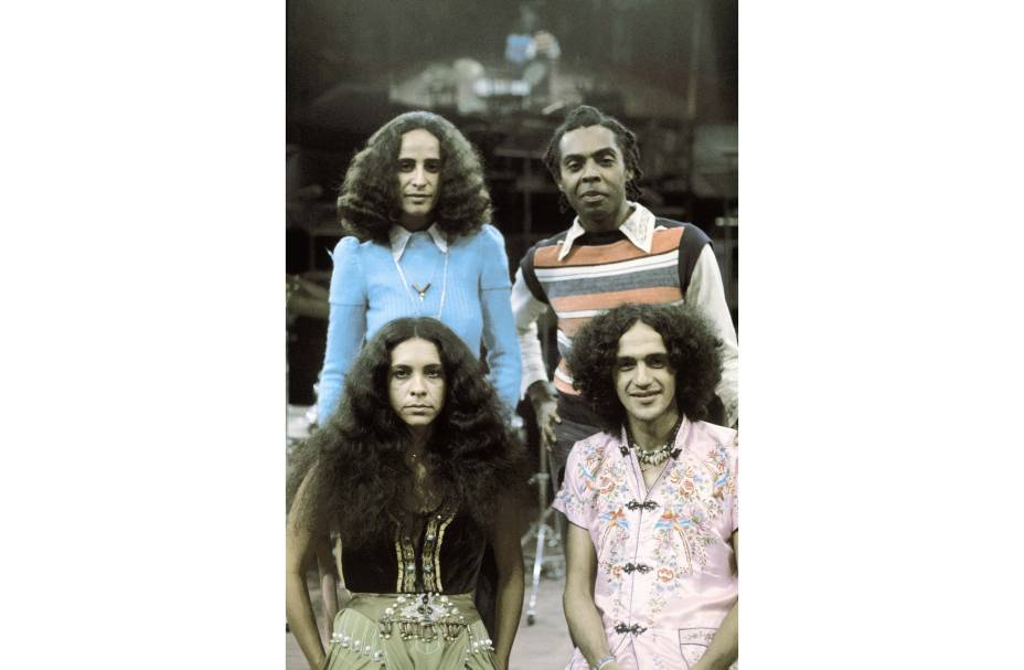 Maria Bethânia, Gilberto Gil, Caetano Veloso e Gal Costa, "Novos Baianos", 1966.