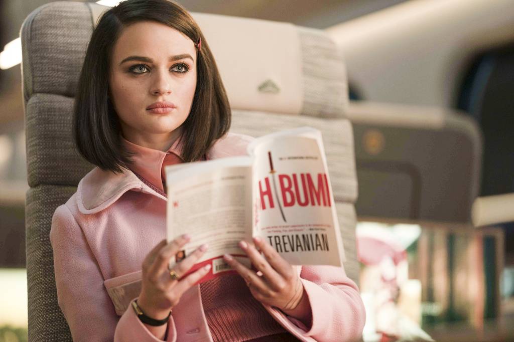 ELENCO ESTRELADO - Joey King no filme: a vilã atazana o personagem de Pitt -