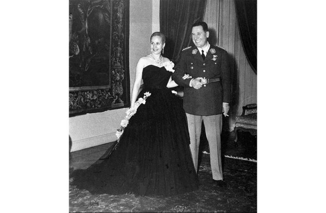 Eva Perón e seu marido Gen. Juan Perón em Buenos Aires, Argentina. Anos 50.