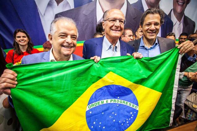 Márcio França, Geraldo Alckmin e Fernando Haddad, candidato do PT ao governo do estado de São Paulo, em 23/07/2022.