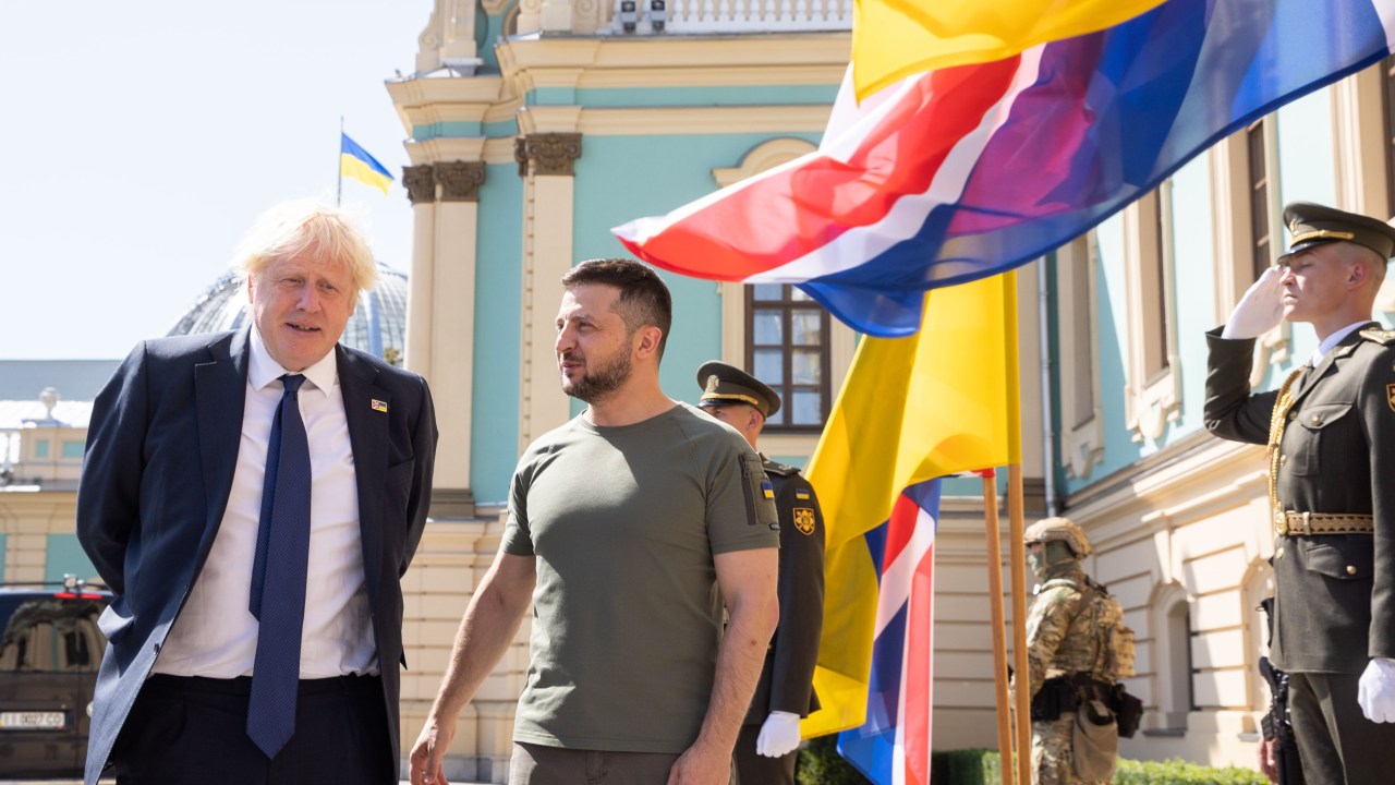 O primeiro-ministro do Reino Unido, Boris Johnson, visitou o Presidente da Ucrânia, Volodymyr Zelensky em Kiev no Dia da Independência do país. 24/08/2022.
