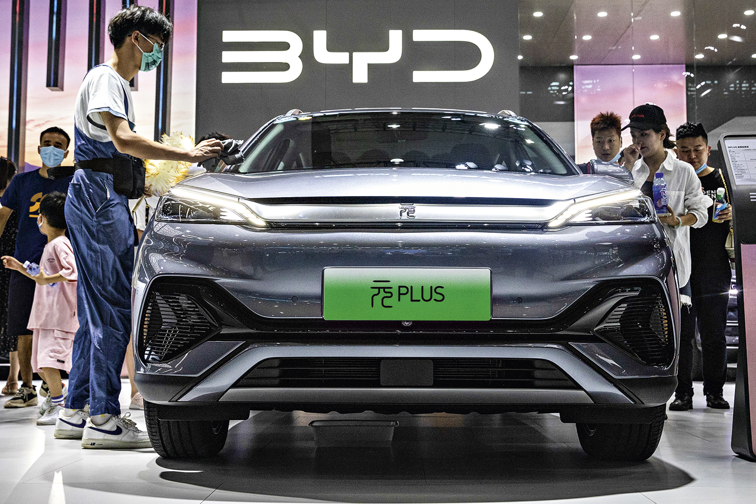 Chinesa BYD Ultrapassa Tesla Em Arrancada Na Venda... | VEJA