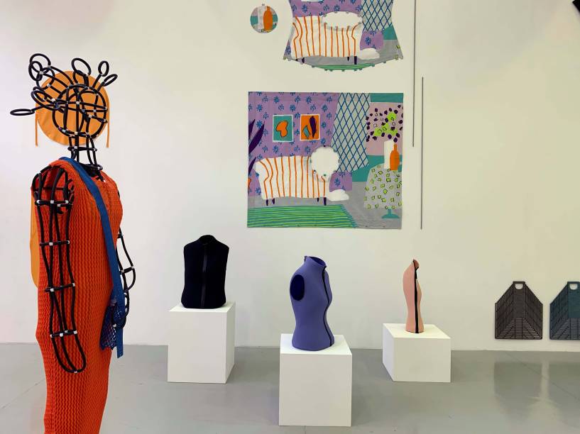 Semana da Moda em Paris, em exposição a coleção do estilista japonês Issey Miyake, riqueza no designer e nas cores. 10/02/2020.