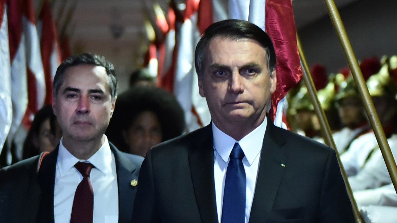 O presidente Jair Bolsonaro e o ministro do STF Luís Roberto Barroso //