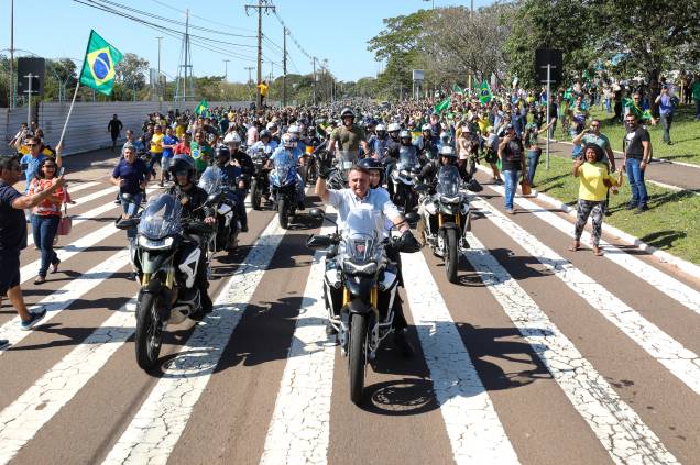 O presidente da República e candidato `a reeleição Jair Bolsonaro, participa de motociata em Campo Grande - MS, 30/07/2022.
