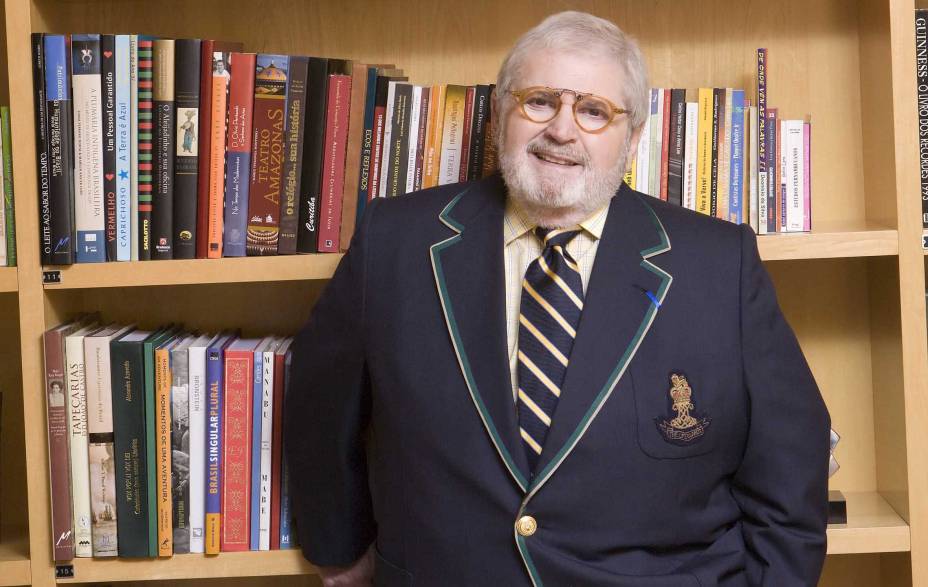 Jô Soares, apresentador, ator, autor, em sua residência, durante entrevista para a revista Veja, 31/10/2007. Jô Soares, apresentador, ator, autor, em sua residência, durante entrevista para a revista Veja, 31/10/2007.