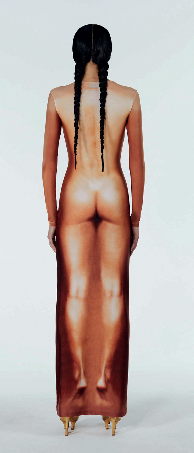 SUCESSO - O vestido do francês Jean Paul Gaultier: a peça, uma das mais procuradas do momento, está esgotada -