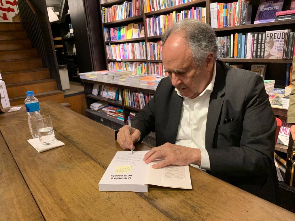 Cristovam Buarque: “Esqueceram de mim”