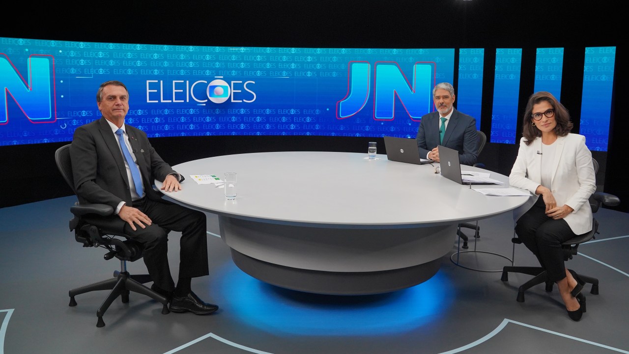 Jair Bolsonaro é entrevistado por William Bonner e Renata Vasconcellos no Jornal Nacional -