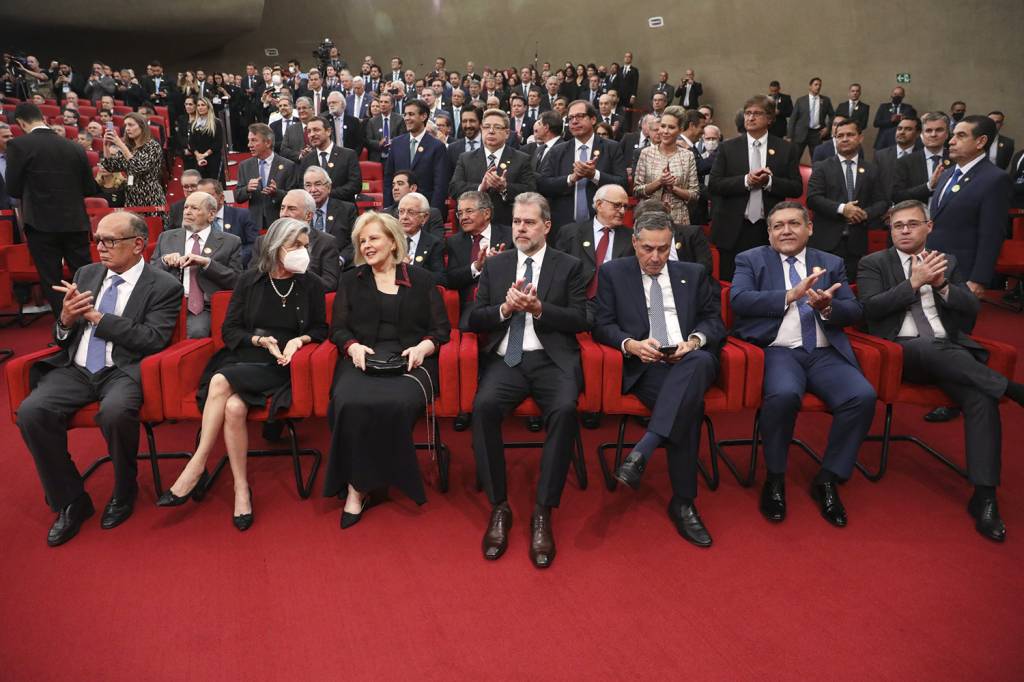 PILAR DEMOCRÁTICO - Ministros do STF: o tribunal saiu ainda mais fortalecido contra as investidas dos radicais bolsonaristas -