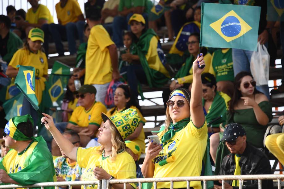 Apoiadores de Jair Bolsonaro durante o desfile militar de 7 de setembro -