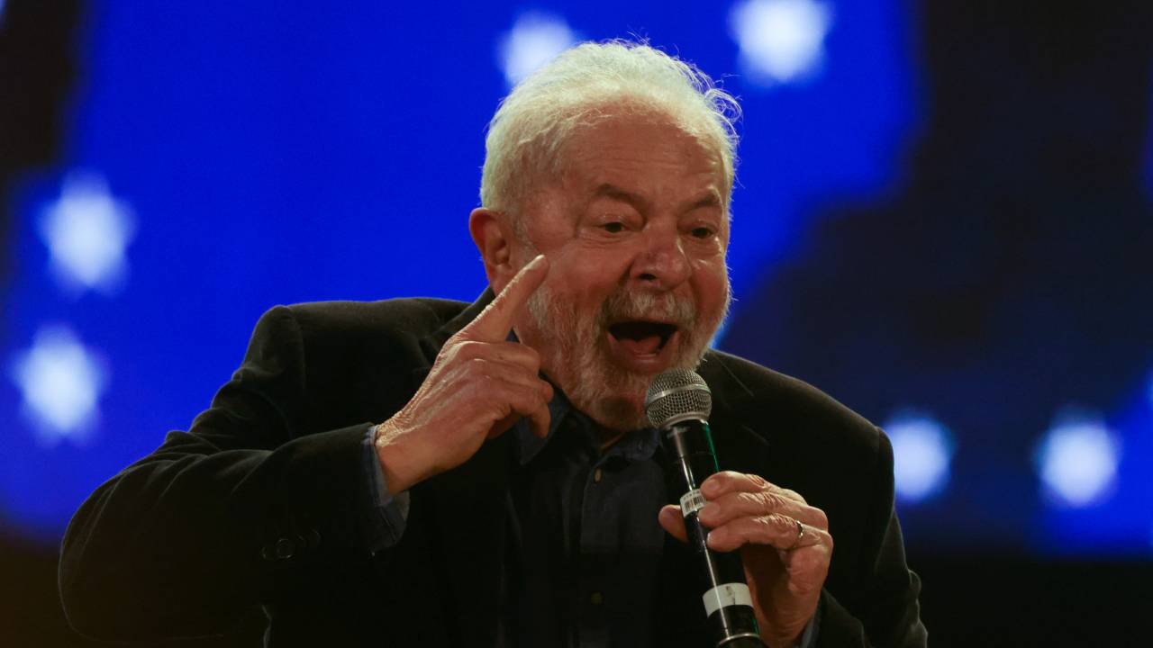 Brazil's presidential candidate for the leftist Workers Party (PT) and former President (2003-2010) Luiz Inacio Lula da Silva speaks during a campaign rally in Porto Alegre, Brazil, on September 16, 2022. - Brazil holds its presidential elections on October 2. (Photo by SILVIO AVILA / AFP)