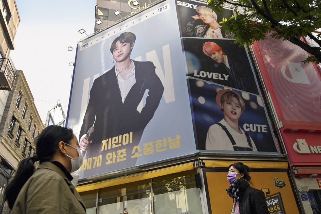 ONIPRESENÇA - Imagens do k-pop em Seul: popularidade com muito peso político -