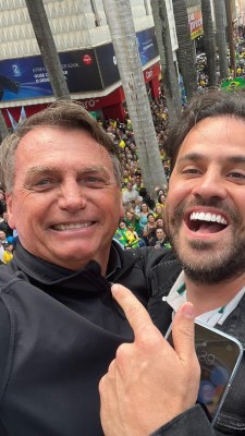 O presidente Jair Bolsonaro e o coach e empresário Pablo Marçal, ex-presidenciável do Pros, durante ato de campanha em Sorocaba (SP)