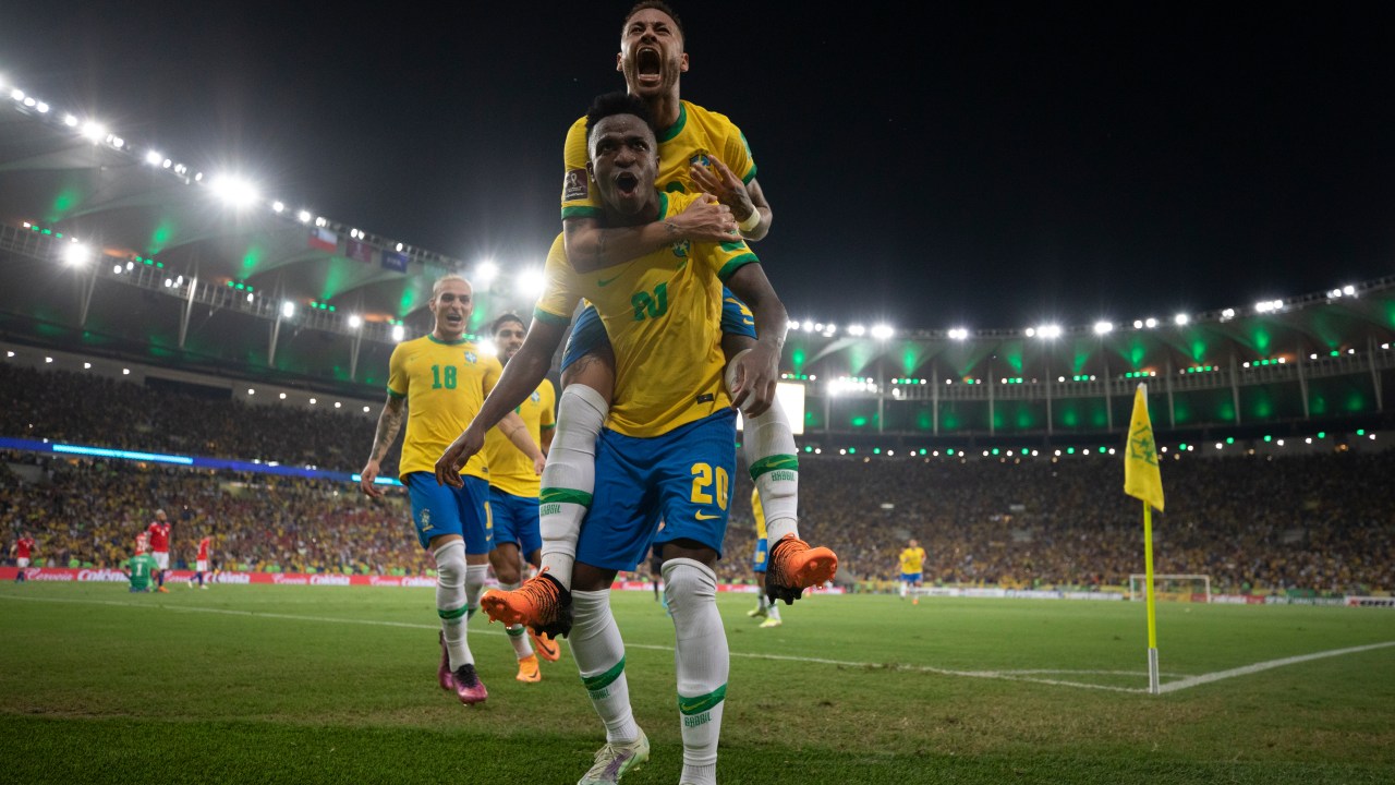 Vini Jr. e Neymar pela seleção brasileira -