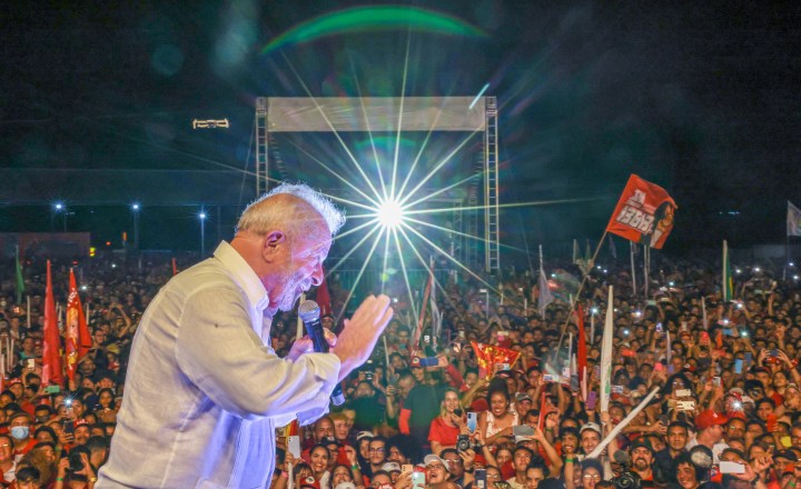 A ofensiva de Lula para diminuir a rejeição do eleitor evangélico