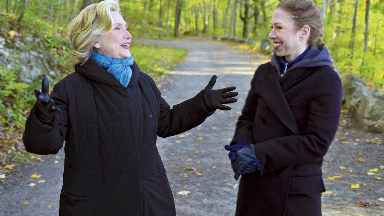 MULHERES FORTES - Hillary e Chelsea Clinton na série: uma nova face de duas figuras superexpostas mundialmente -