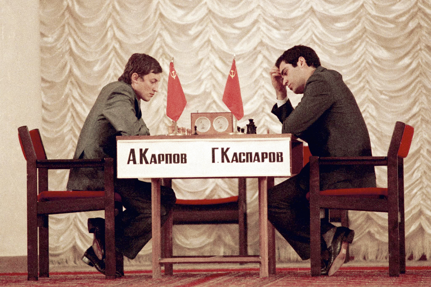 Karpov faz uma sequencia GENIAL, #xadrez