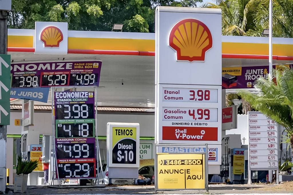 DEFLAÇÃO - Preço do combustível: subsídios e queda no mercado internacional -