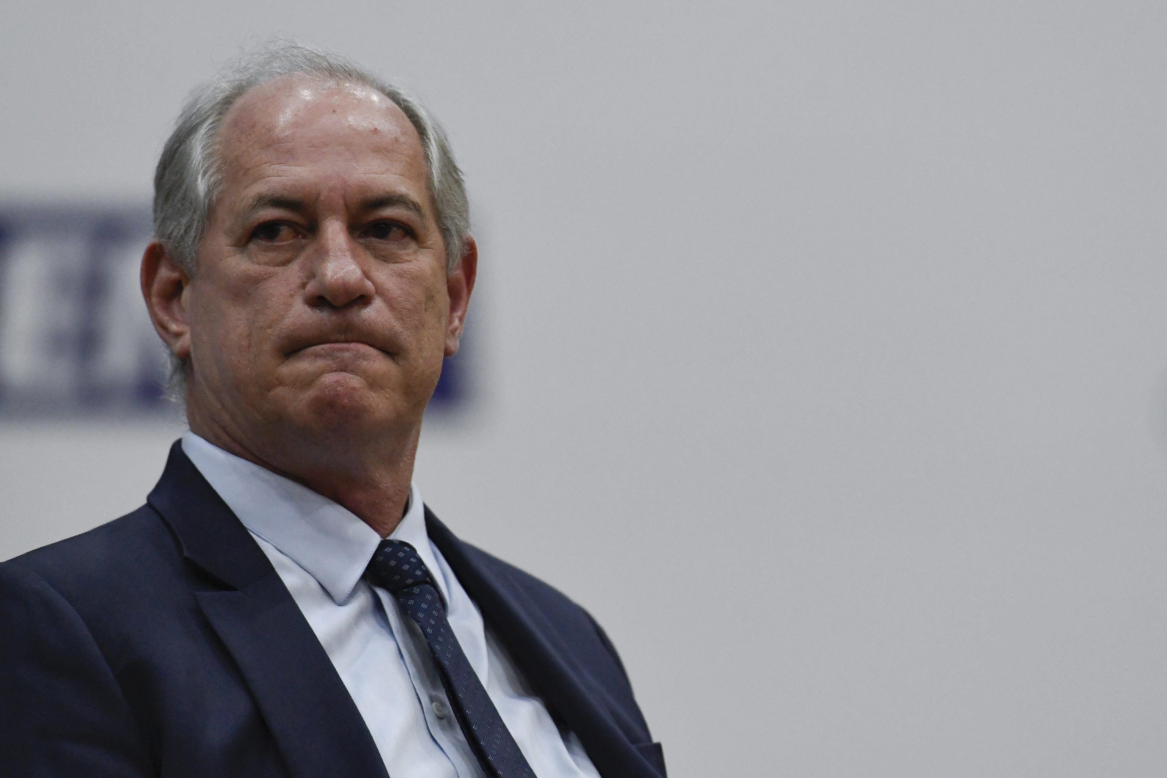 Aumenta a debandada de famosos trocando Ciro Gomes por Lula