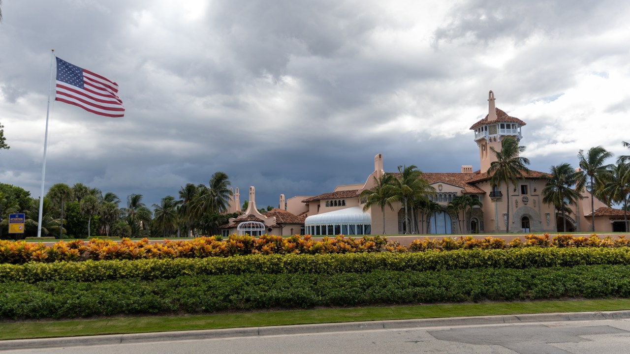 PALM BEACH, USA- AUGUST 16: Mar-A-Lago is seen August 16, 2022 a week after the FBI raided the home of former President Trump, in Palm Beach, Florida, United States . (Photo by Nathan Posner/Anadolu Agency via Getty Images)