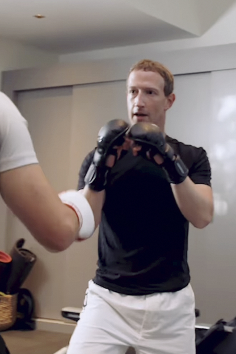 MARK-ZUCKERBERG-KHAI-SHADOW-WU-LUTA-2022-01.png NO TATAME - Zuckerberg: vídeos expõem sua paixão por artes marciais -