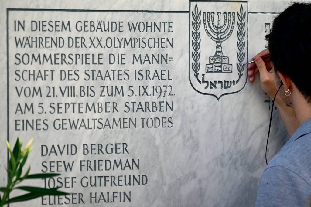 GERMANY-ISRAEL-PALESTINIANS MEMÓRIA - Placa em Israel: homenagem permanente às vítimas do ataque -