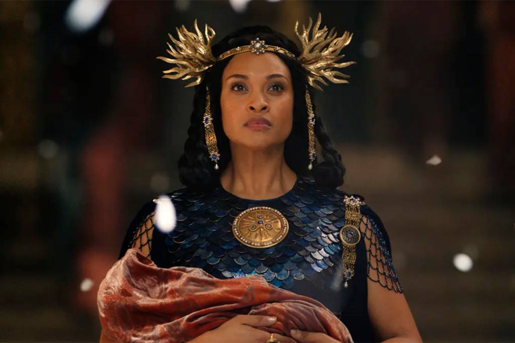 Os desafios da atriz de ‘Chicago Med’ que virou rainha em ‘Anéis de Poder’