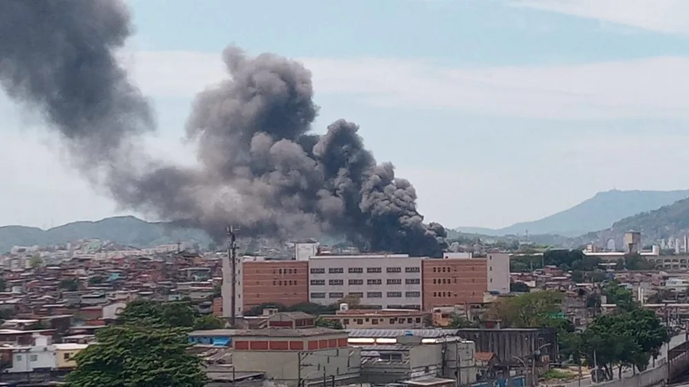 Incêndio atingiu o Ceasa na manhã desta segunda-feira, 31