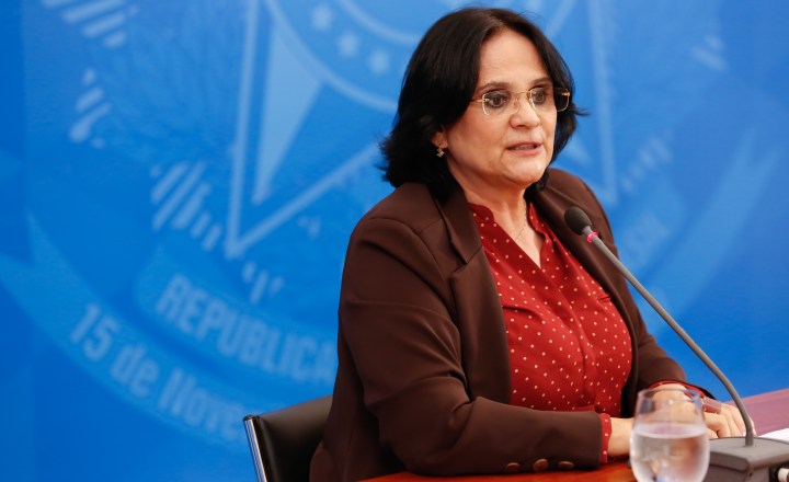 Relembre as polêmicas da ministra Damares Alves