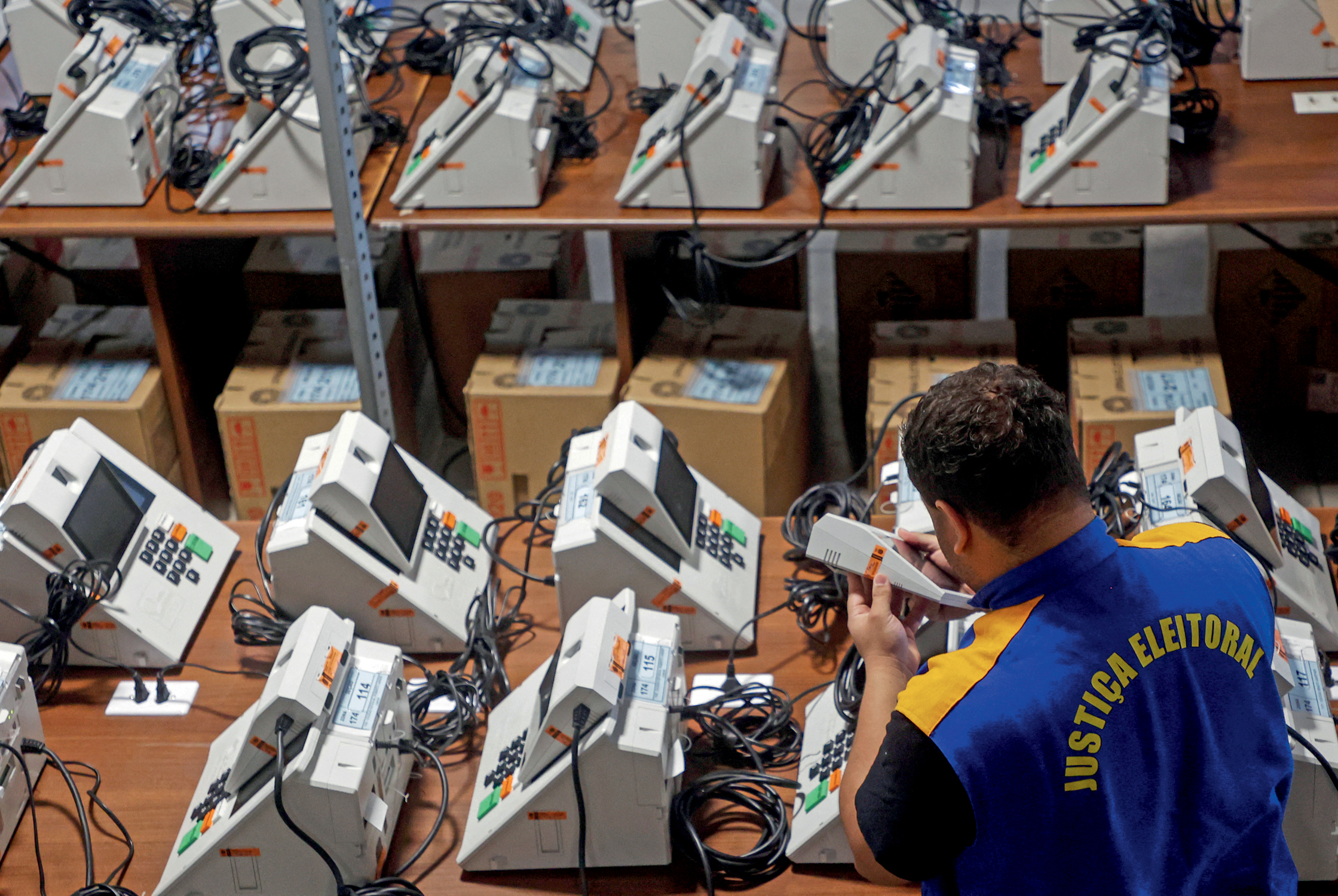 SEM PROVAS - Votação: o discurso de fraude nas urnas eletrônicas arrefeceu -