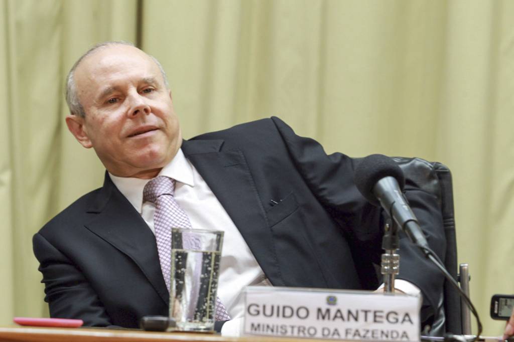 LEGADO CRÍTICO - Mantega: ministro escolhido por Lula levou o país à recessão -