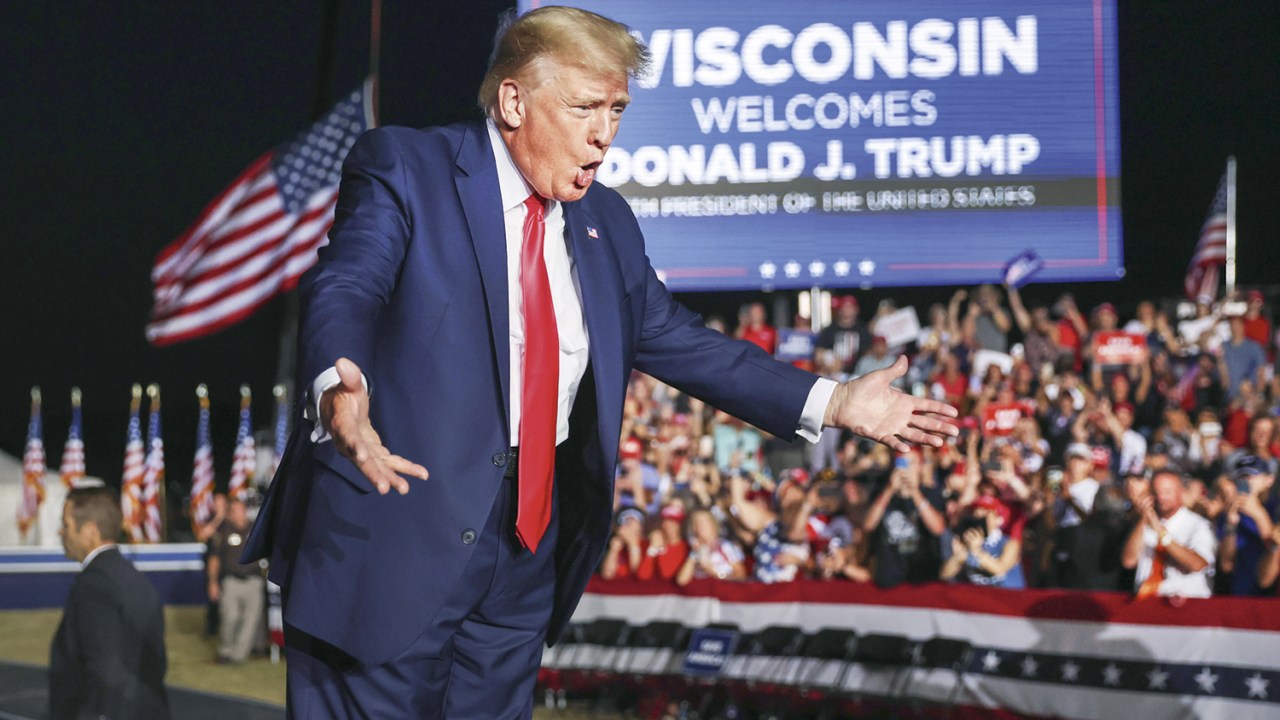 ENXURRADA - Donald Trump: a disseminação de mentiras nas suas duas campanhas inspirou imitadores em toda parte -