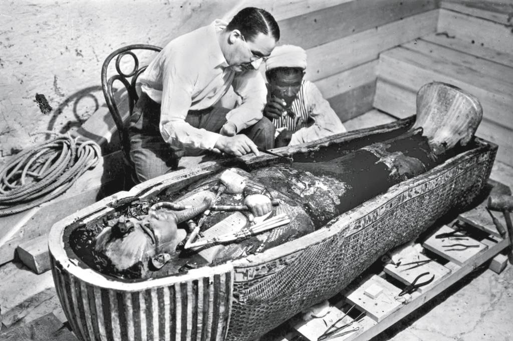 MARCO - Carter e seu achado, em 1922: a tumba de Tutancâmon entrou para a história por estar praticamente intacta -